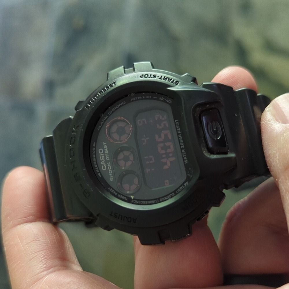 Casio G Shock DW-6900MS